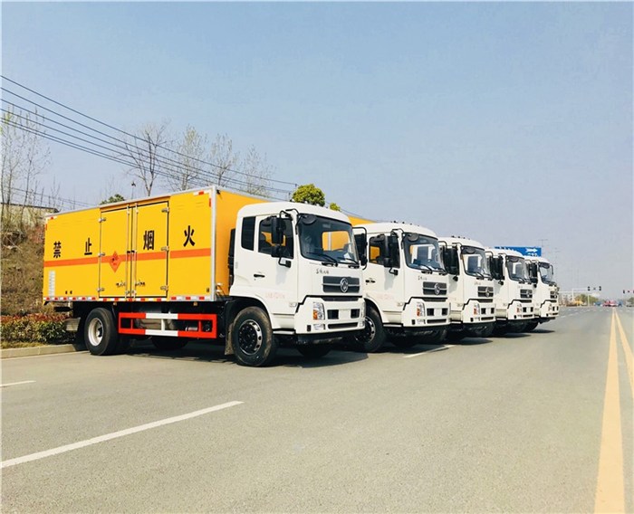 汽车专业运输车，定义、功能与应用,专家意见解析_6DM170.21